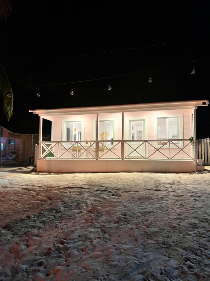 Casa Rosada Beach Front Mano Juan المظهر الخارجي الصورة