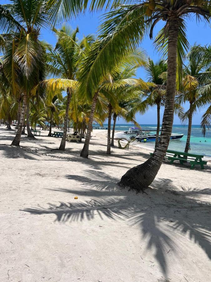 Casa Rosada Beach Front Mano Juan المظهر الخارجي الصورة