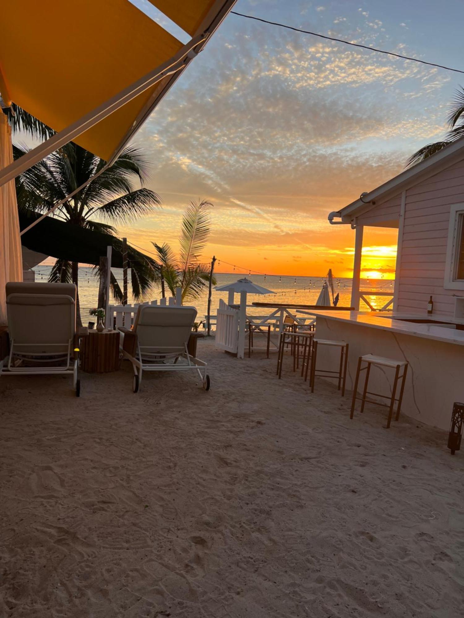 Casa Rosada Beach Front Mano Juan المظهر الخارجي الصورة